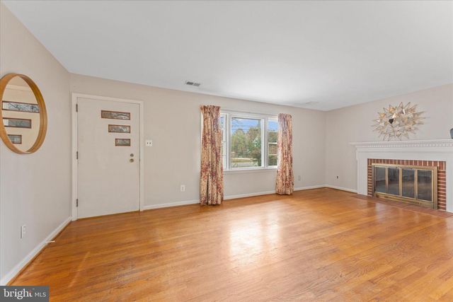 6548 WINDHAM AVE, Alexandria, VA 22315