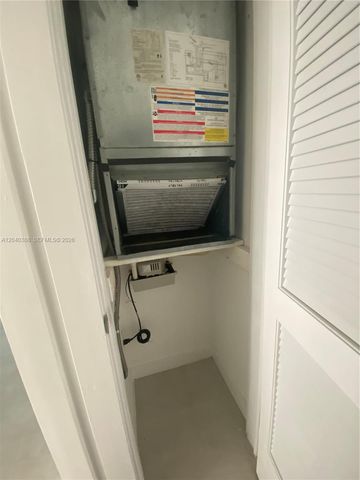 2011 NE 167th St 9, North Miami Beach, FL 33162