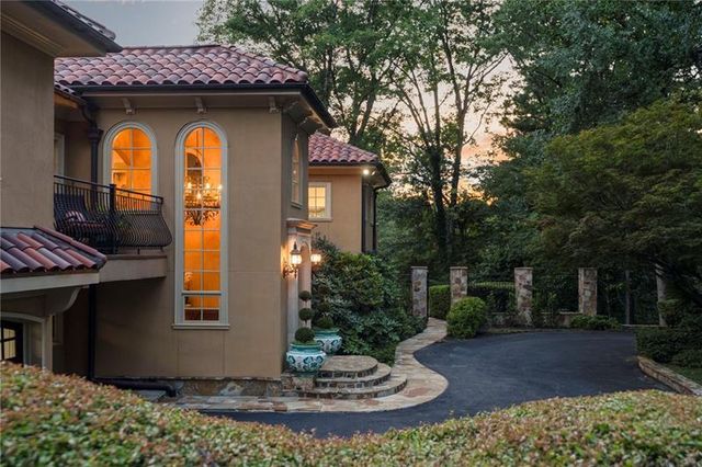4338 Harris Trail, Atlanta, GA 30327