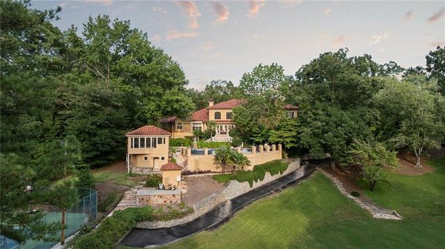 4338 Harris Trail, Atlanta, GA 30327