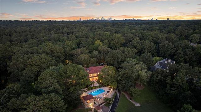 4338 Harris Trail, Atlanta, GA 30327