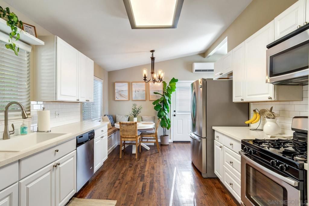 Image 19 of property listing at 2180 Iris Ave, San Diego, CA 92154