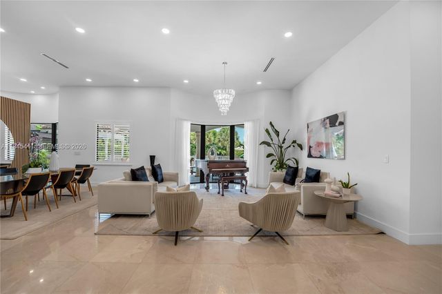 331 SW 124th Avenue, Miami, FL 33184