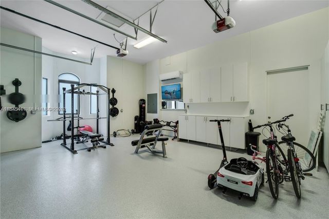 331 SW 124th Avenue, Miami, FL 33184