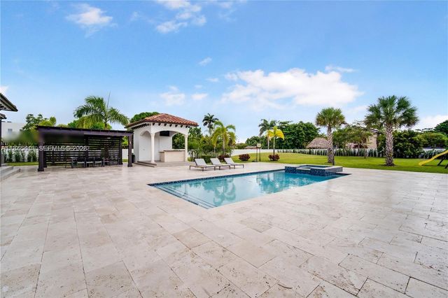 331 SW 124th Avenue, Miami, FL 33184