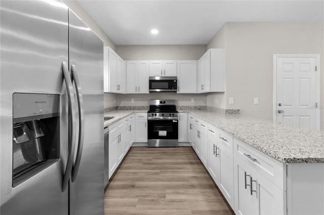 5013 FINDERS COURT, Tampa, FL 33617