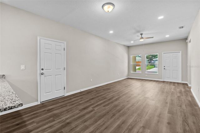 5013 FINDERS COURT, Tampa, FL 33617