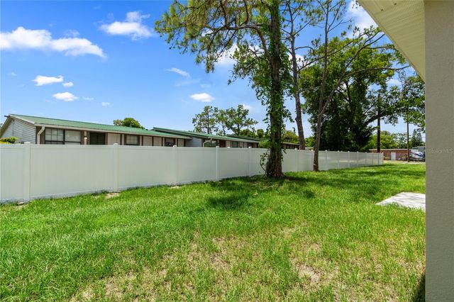 5013 FINDERS COURT, Tampa, FL 33617