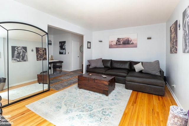 91 Van Cortlandt Avenue W 3F, Bronx, NY 10463