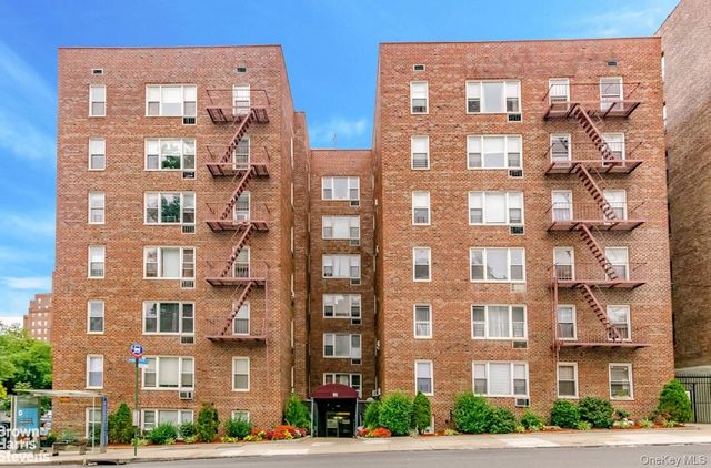 91 Van Cortlandt Avenue W 3F, Bronx, NY 10463