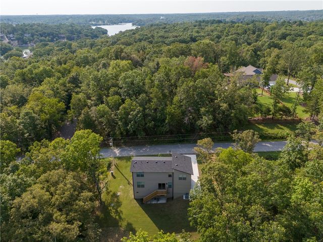 13 Carrick Drive, Bella Vista, AR 72715