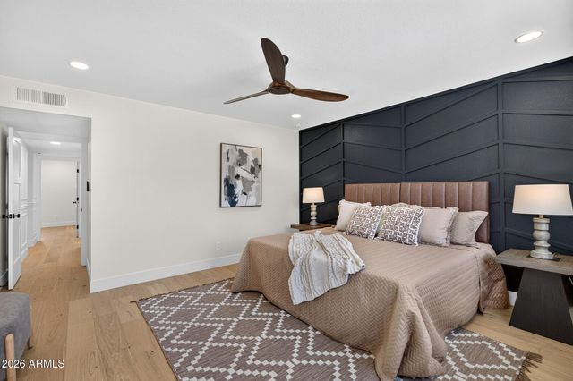 1127 E WATSON Drive, Tempe, AZ 85283