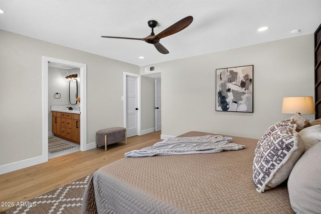 1127 E WATSON Drive, Tempe, AZ 85283