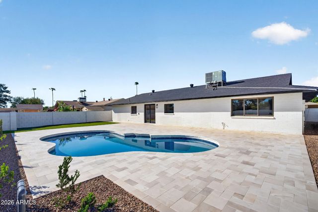 1127 E WATSON Drive, Tempe, AZ 85283