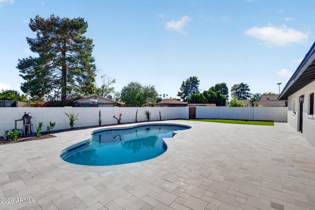 1127 E WATSON Drive, Tempe, AZ 85283