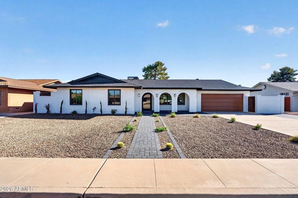 1127 E WATSON Drive, Tempe, AZ 85283 — exterior