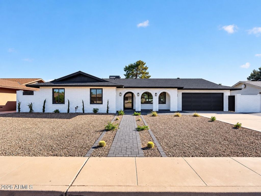 1127 E WATSON Drive, Tempe, AZ 85283 — photo 2