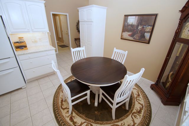 5260 FRIENDSHIP Drive 5260, Davenport, IA 52804