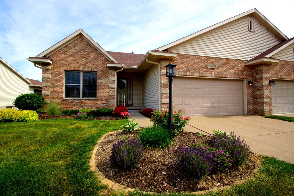5260 FRIENDSHIP Drive 5260, Davenport, IA 52804