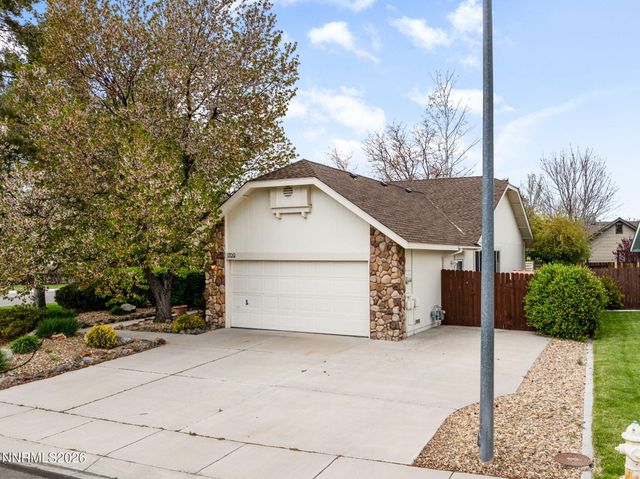 1709 Lantana Drive, Minden, NV 89423