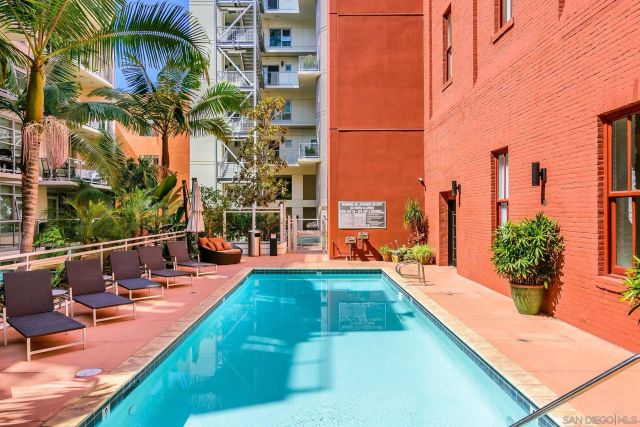 825 W Beech Street 403, San Diego, CA 92101