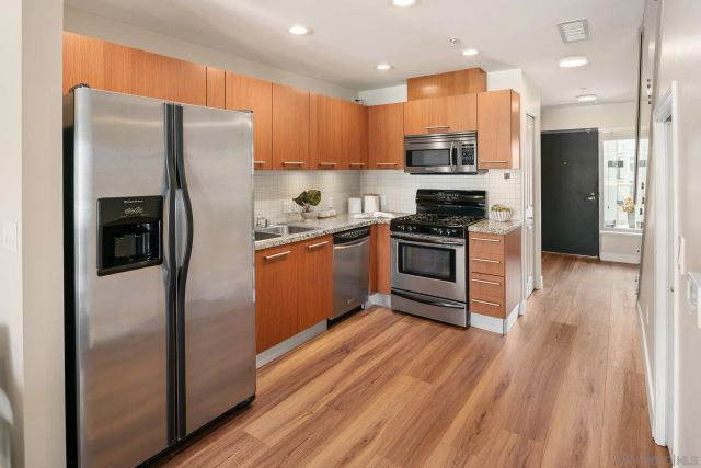 825 W Beech Street 403, San Diego, CA 92101