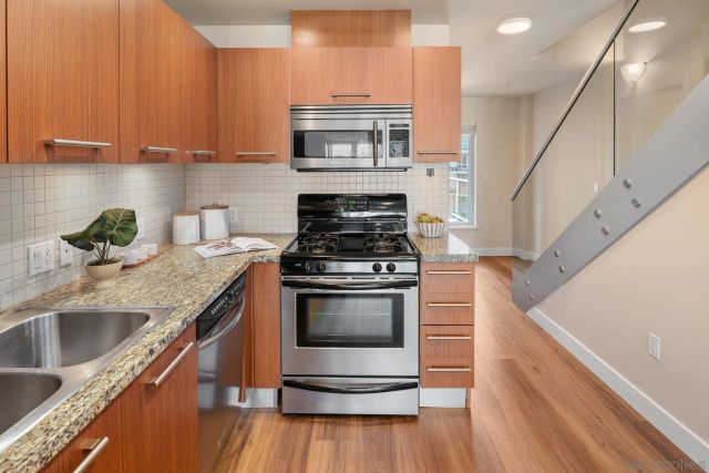 825 W Beech Street 403, San Diego, CA 92101