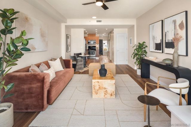 825 W Beech Street 403, San Diego, CA 92101