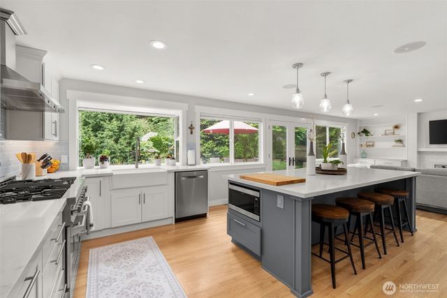 32 Cascade Key, Bellevue, WA 98006