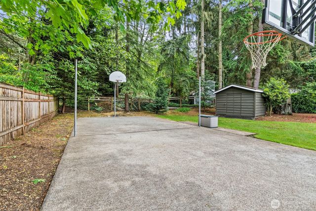 32 Cascade Key, Bellevue, WA 98006