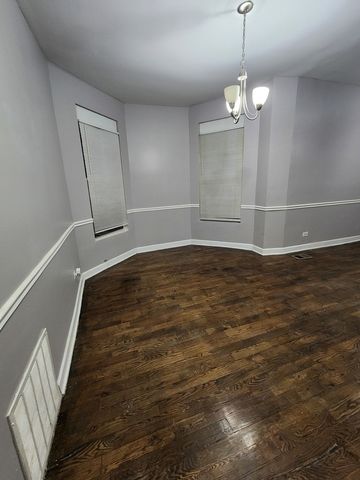 6315 S Eberhart Avenue 1, Chicago, IL 60637