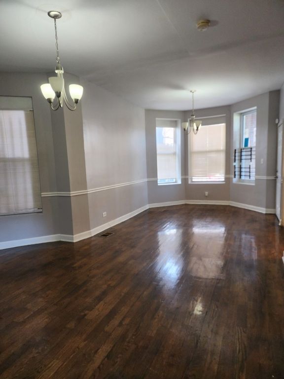6315 S Eberhart Avenue 1, Chicago, IL 60637