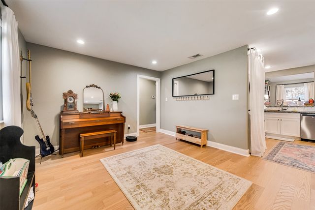 2522 Millmar Drive, Dallas, TX 75228