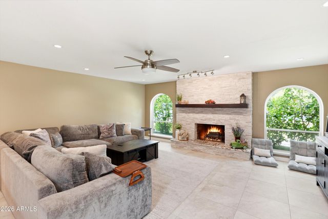 4049 E EMELITA Avenue, Mesa, AZ 85206