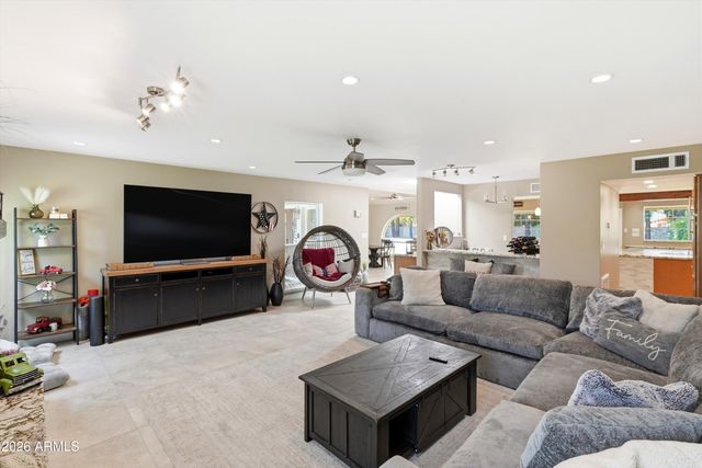 4049 E EMELITA Avenue, Mesa, AZ 85206