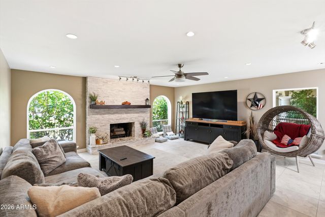 4049 E EMELITA Avenue, Mesa, AZ 85206