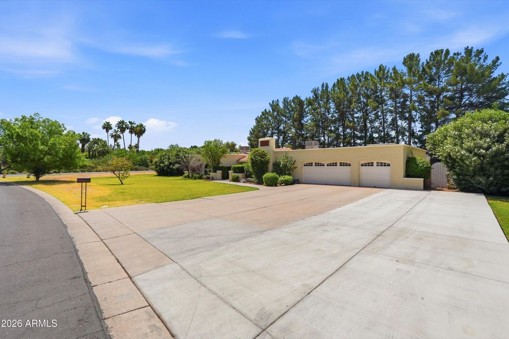 4049 E EMELITA Avenue, Mesa, AZ 85206 — photo 2