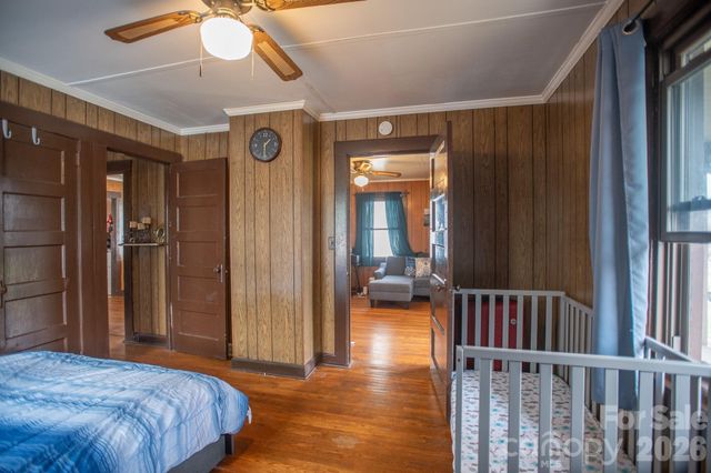 400 Summit Avenue, Spruce Pine, NC 28777