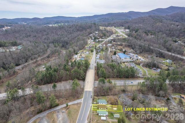 400 Summit Avenue, Spruce Pine, NC 28777