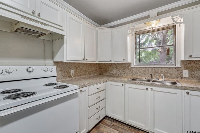 114 S Hearon Dr, Whitehouse, TX 75791