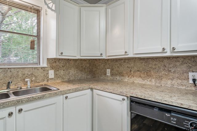 114 S Hearon Dr, Whitehouse, TX 75791