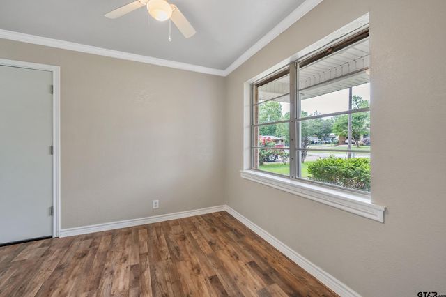 114 S Hearon Dr, Whitehouse, TX 75791