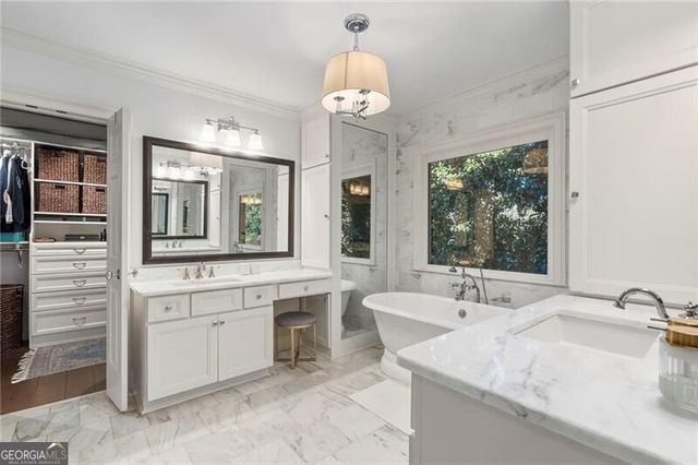 88 Peachtree Circle NE, Atlanta, GA 30309