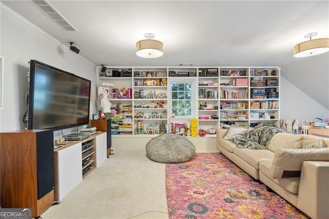 88 Peachtree Circle NE, Atlanta, GA 30309