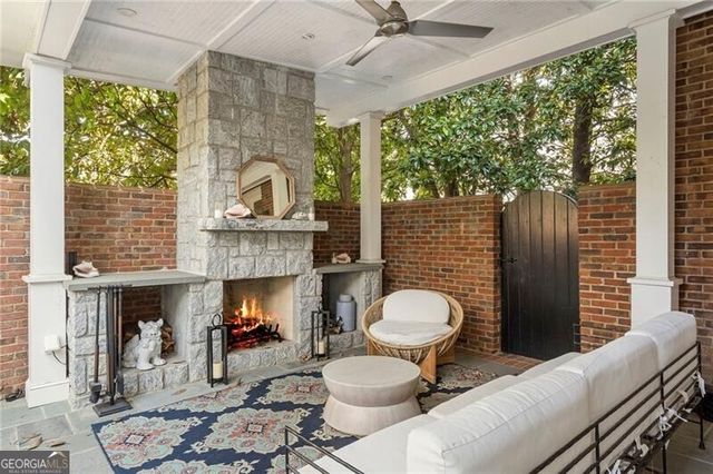 88 Peachtree Circle NE, Atlanta, GA 30309