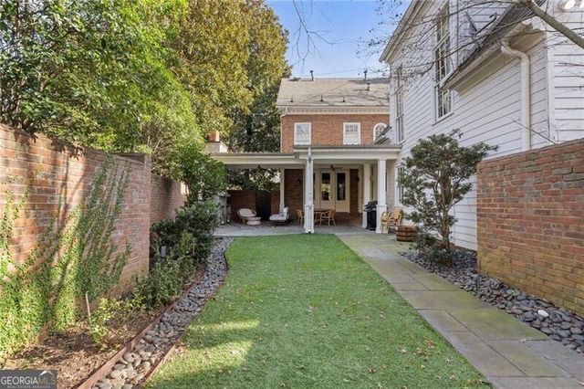 88 Peachtree Circle NE, Atlanta, GA 30309