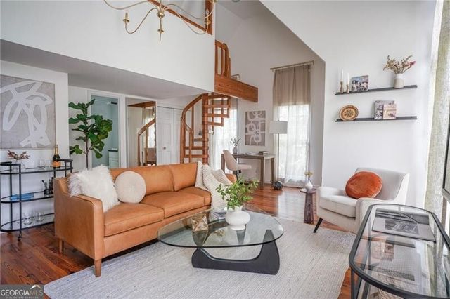 88 Peachtree Circle NE, Atlanta, GA 30309