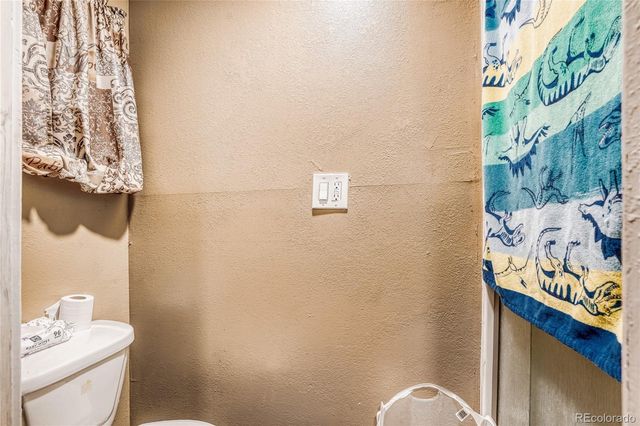 2901 W 63rd Avenue, Denver, CO 80221