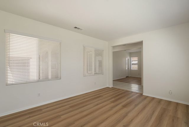 182 Monument, Perris, CA 92570