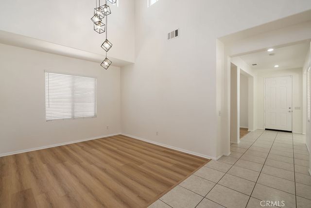 182 Monument, Perris, CA 92570